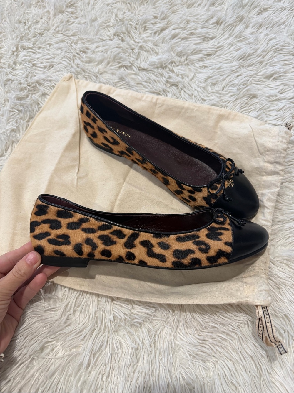 Tory Burch Cap-Toe Ballet Black and Brown Leopard Printed
Hair Calf - Size 9 - N